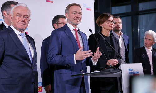FDP-Spitzenpolitiker am Wahlabend