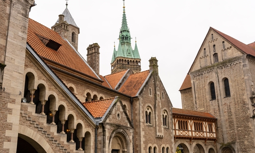 Die kostbaren Kunstschätze verlassen bald die Burg Dankwaderode.