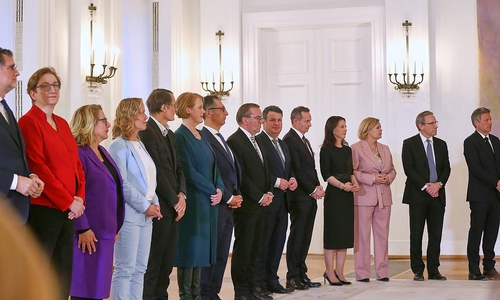 Entlassung der Bundesregierung durch den Bundespräsidenten (Archiv)