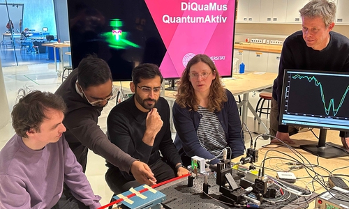 Der Prototyp wurde von Wissenschaftlern der Uni Leipzig ins Phaeno gebracht und ist am Weltquantentag im Phaeno zu sehen..
