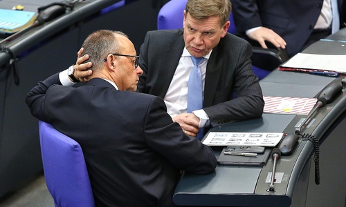 Friedrich Merz und Johann Wadephul (Archiv)
