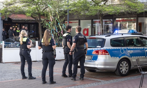 Am Dienstagabend kam es zu einem größeren Polizeieinsatz in einem Lokal in der Creteilpassage in Lebenstedt.