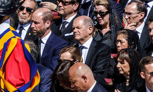 Olaf Scholz beim Papst-Begräbnis am 26.04.2025