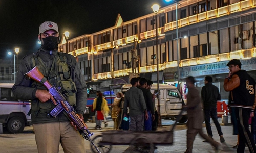 Sicherheitskräfte nach Terroranschlag in Kaschmir im Februar 2025