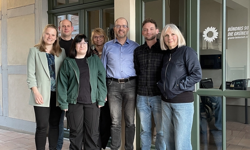 Tamina Reinecke, MdL (Beisitzerin), Daniel Scholz (Schatzmeister), Sara Naase (1. Vorstandssprecherin), Birgit Tostmann (Beisitzerin), Martin Hillebrand (2. Vorstandssprecher), Christoph Stiller (Beisitzer), Sabine Wessels (Beisitzerin)