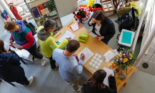Der Markt der Fördermöglichkeiten bringt Vereine und ehrenamtlich Aktive sowie Unternehmen in einen direkten Austausch mit regionalen Förderern.  