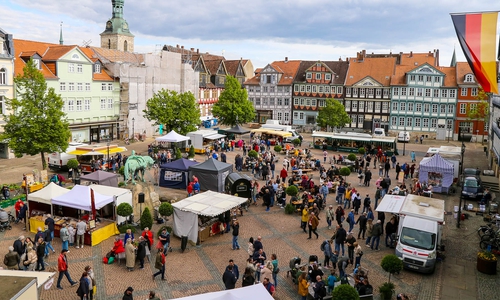 Es ist wieder Zeit für den Abendmarkt.