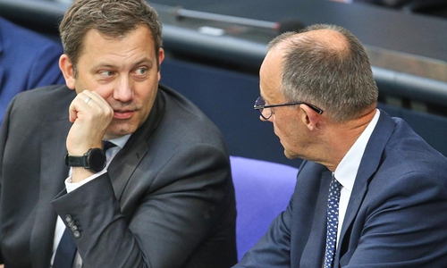 Lars Klingbeil und Friedrich Merz (Archiv)