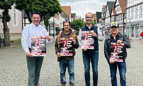 Bürgermeister Matthias Nerlich, Organisator Kian Rohde, Udo von Ey von der City-Gemeinschaft und Initiator Volker Schlag (KultBahnhof) stellten das Programm vor. 