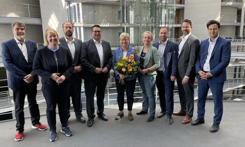 Michael Thews, Wiebke Esdar, Jens Behrens, Ingo Vogel, Frauke Heiligenstadt, Nadine Heselhaus, Johannes Schraps, Dr. Philipp Rottwilm und Parsa Marvi (v. li.).