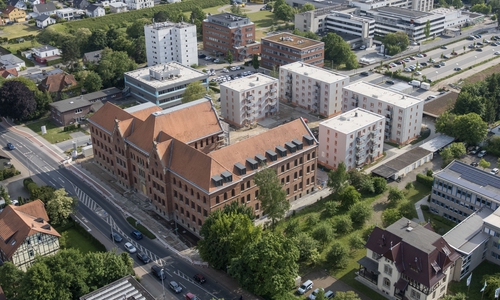 Ein aktuelles Bild vom Areal der Samsonschule. Die dahinter liegenden Neubauten sind bereits bezogen.