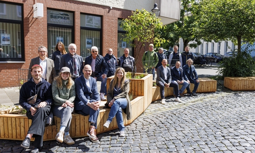 Die Grüne Welle mit Vertreterinnen und Vertreter der am Projekt beteiligten Institutionen.
