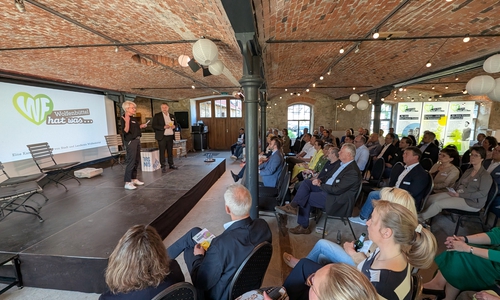 Landrätin Christiana Steinbrügge und Wolfenbüttels Bürgermeister Ivica Lukanic hatten zur Kick-off-Veranstaltung nach Lucklum geladen.