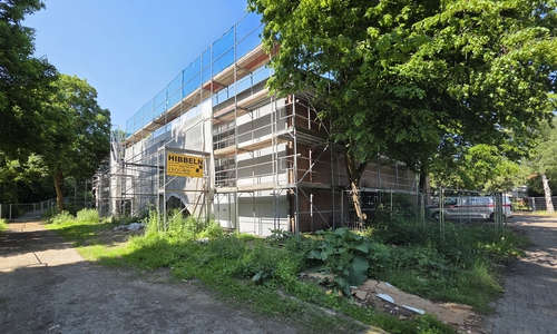 Die Turnhalle am Landeshuter Platz soll bald wieder nutzbar sein.