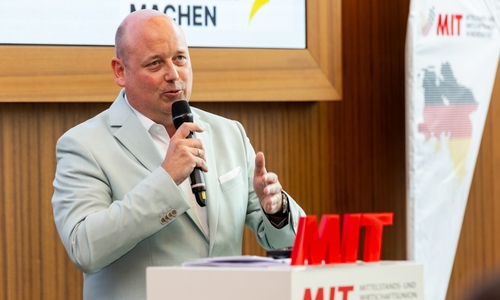 Holger Bormann bei seiner Bewerbungsrede zum Landesvorsitzenden.