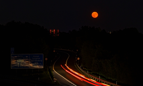 Das nächste Mal wird der Erdbeermond erst wieder 2043 zu sehen sein.