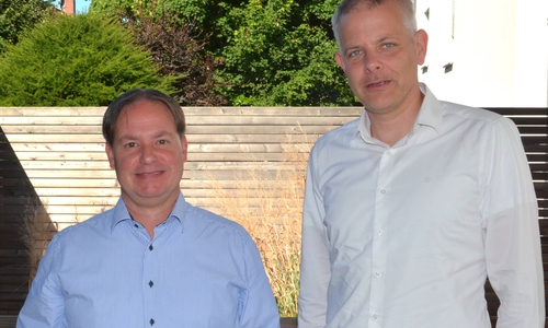 Der Vorsitzende des Wolfenbütteler Beraternetzwerks, Michael Schmitz (links), begrüßte jetzt die Witschaftsförderung des Landkreises als neues Mitglied im Verein. Deren Geschäftsführer Dr. Claudius Schiller sieht eine ganze Reihe Themen, bei denen sich die beiden Organisationen ergänzen können.