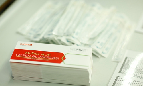Für die Registrierung als Spender ist lediglich ein Abstrich aus dem Mund nötig.