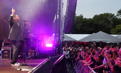 Alphavilles Sänger Marian Gold hatte das Publikum im Griff.