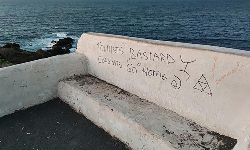 Graffiti gegen Touristen auf den Kanarischen Inseln (Archiv)