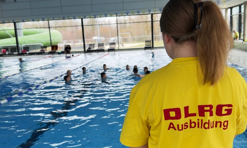Der DLRG Wolfenbüttel e.V. bietet wieder Rettungsschwimmer-Kurse an