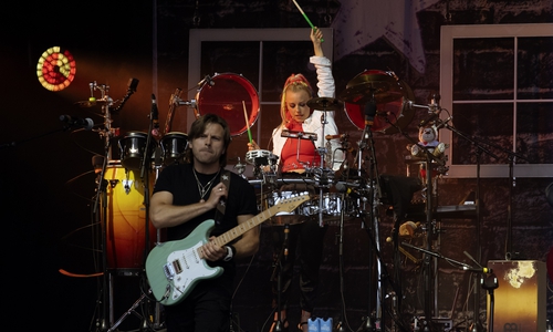 Ein Teil von Anastacias Band.