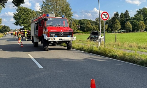 Die Feuerwehr an der Einsatzstelle (Archiv)