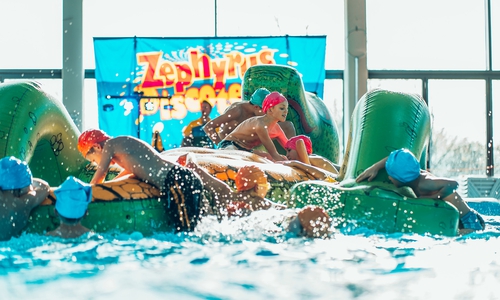 Die Wasserwelt lädt zum Kids Club Sommerfest ein.