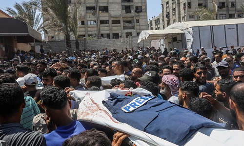 Trauer im Gazastreifen nach Tötung mehrerer Journalisten bei israelischen Luftangriffen am 25.08.2025