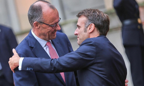 Friedrich Merz und Emmanuel Macron (Archiv)
