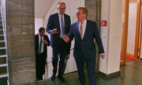 Friedrich Merz und Boris Pistorius am 27.08.2025