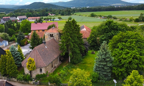 Diese Kirche in Langelsheim wurde zu einem Wohnobjekt umgebaut.