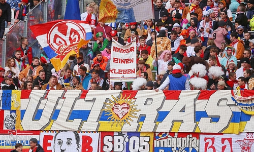 Fans des FSV Mainz 05 (Archiv)