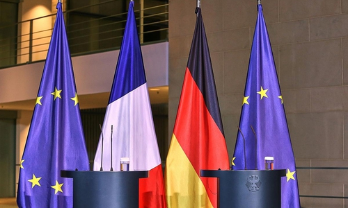 Fahnen von Frankreich, Deutschland und EU (Archiv)