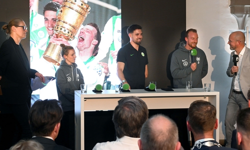 Eine illustre Talkrunde ergab sich mit den 4 Ikonen des Sports, moderiert von Georg Poetzsch.