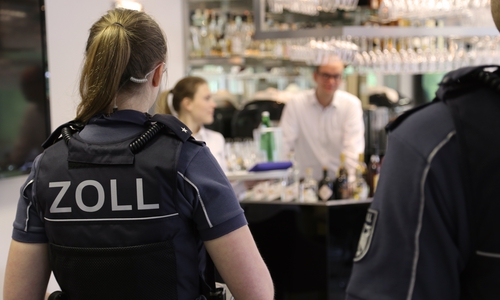 Kontrolle in der Gastronomie.