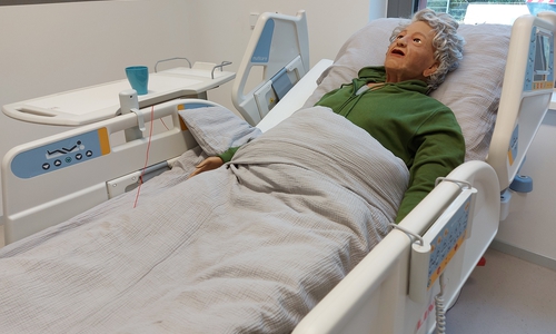 Pflegesimulationspuppe 