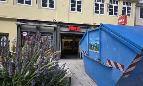 In der Filiale in der Langen Herzogstraße tut sich derzeit etwas.