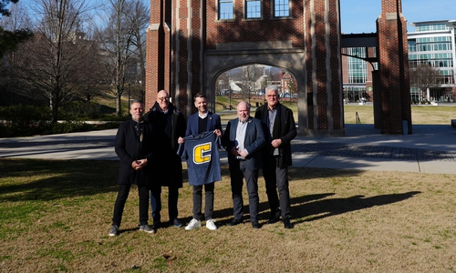 Andreas Klaffehn, Andreas Geiger, Oberbürgermeister Dennis Weilmann, André-Georg Schlichting und Ralf Krüger gehörten der offiziellen Delegation an (v. li.).