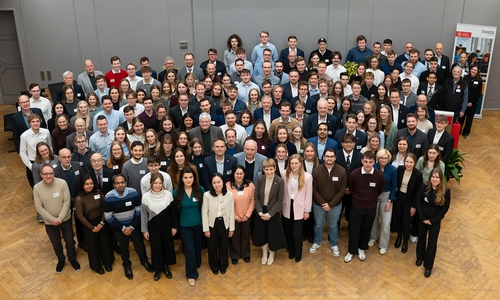 Die Stipendiaten der TU mit den Förderern.