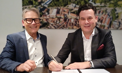 Michael Znamiec, Standortleiter IAV Gifhorn und Bürgermeister Matthias Nerlich