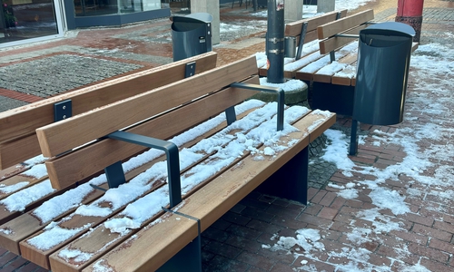 So sieht es aus: Das neue Ensemble aus Sitzbänken und Mülleimer in den Innenstädten Salzgitters.