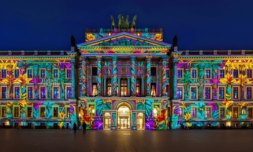 Das Festival of Lights lässt berühmte Gebäude in Braunschweig ab dem 28. Oktober durch spektakuläre Lichtinstallationen erleuchten. 