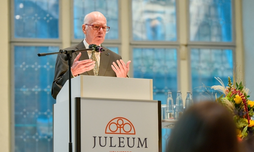 Prof. Dr. Norbert Lammert hielt den Festvortrag.