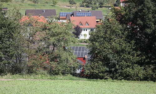Häuser in einem Dorf (Archiv)