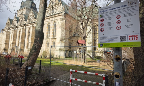 Der Spielplatz hinter der Hauptkirche ist gesperrt.