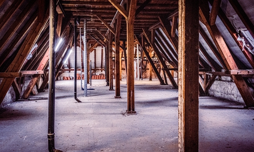 Impressionen aus einem verlassenen Krankenhaus.