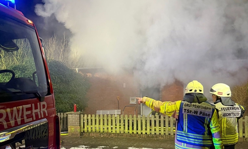 Dichter Rauch hatte sich gebildet.