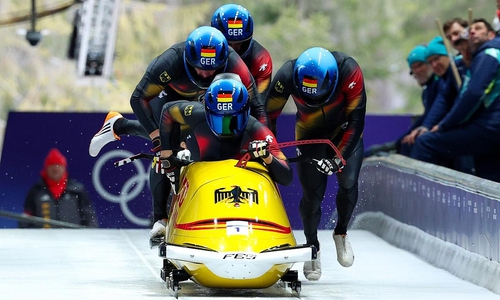 Der Viererbob um Johannes Lochner bei den Olympischen Winterspielen 2026