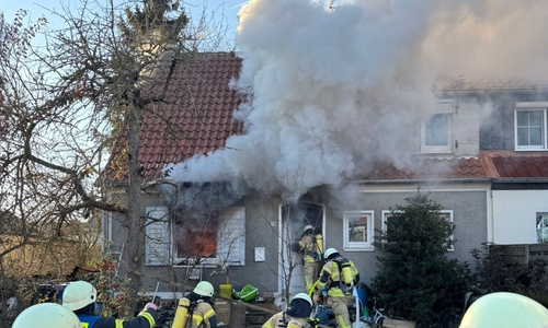 In einem Reihenhaus in Schöningen ist am gestrigen Nachmittag ein Feuer ausgebrochen.